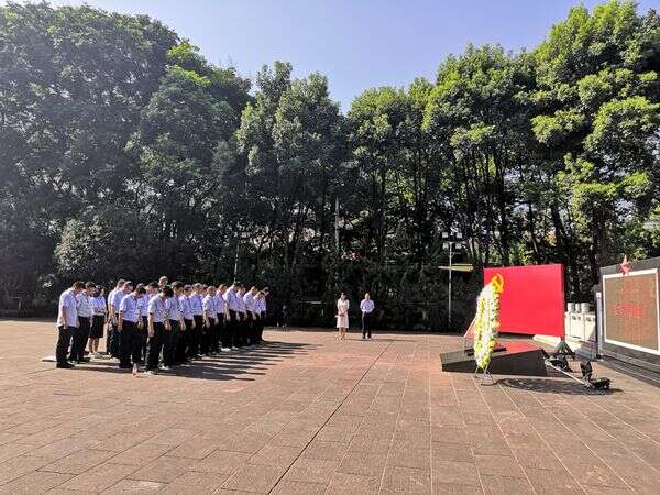 中國農業銀行荊州分行赴渝開展 “不忘初心、牢記使命“主題教育現場教學