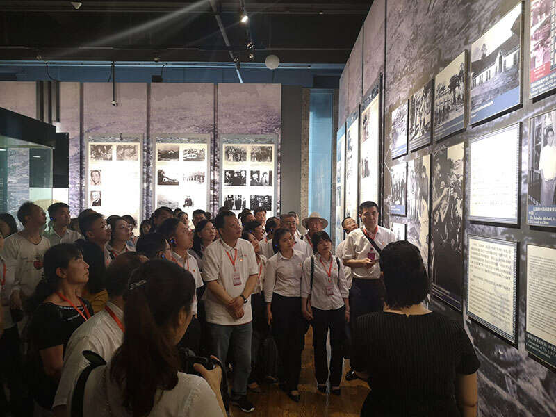 中國(guó)銀行瀏陽(yáng)支行、寧鄉(xiāng)支行"不忘初心、牢記使命"紅巖主題教育培訓(xùn)班現(xiàn)場(chǎng)教學(xué)側(cè)記