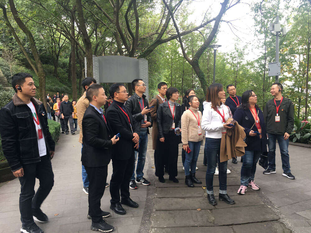 四川省達州市第一中學(xué)校 在重慶開展”不忘初心 牢記使命"主題現(xiàn)場教學(xué)