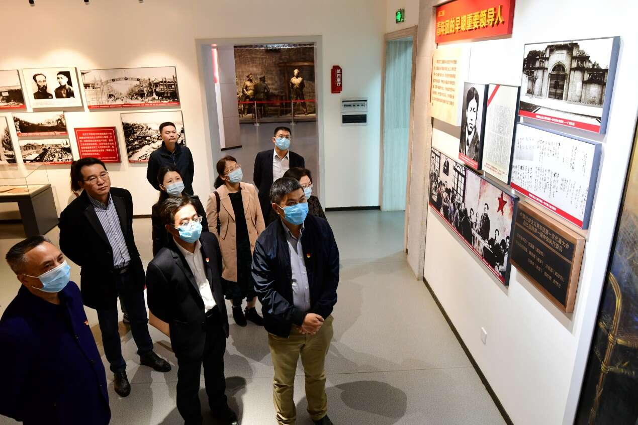 “暨南大學思想政治教育基地”掛牌儀式在蔡和森同志紀念館掛牌