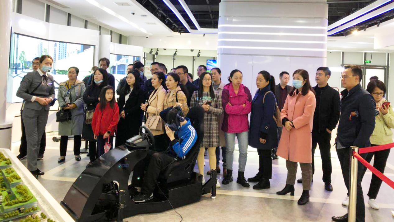 【中青年公務人員培訓】梁平區2020年中青年公務人員培訓班一班走進重慶仙桃數據谷