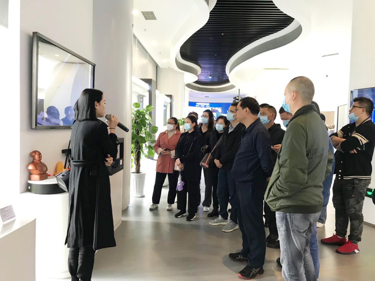 【企業公務人員培訓】綏陽城市建設投資經營開發有限責任公司走進重慶仙桃數據谷現場教學